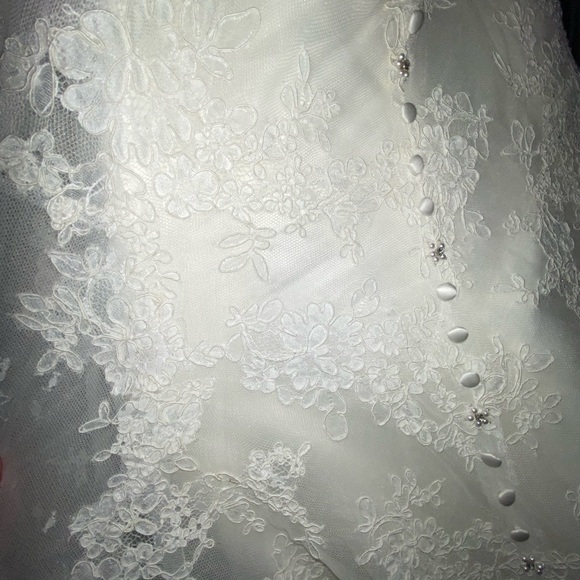 Allure Bridal Gown - Picture 2 of 4